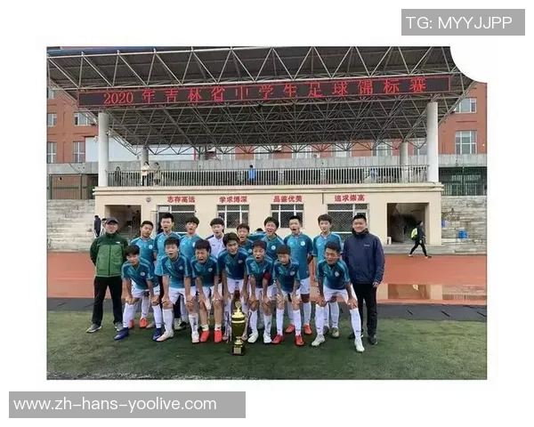 厦门足球队奋勇拼搏展现团队精神助力城市体育发展新篇章